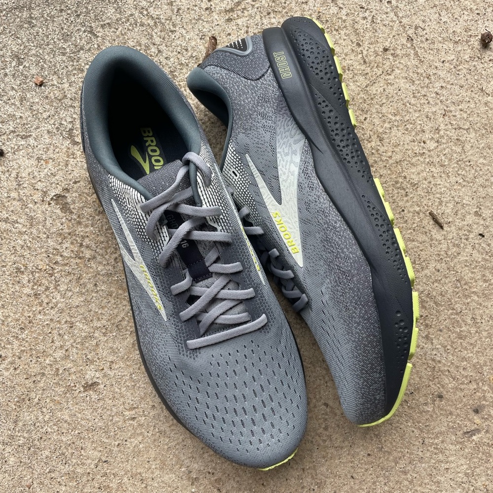 Brooks Ghost 16